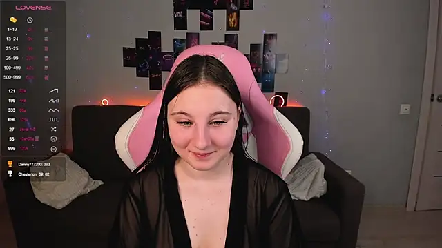 EvaxCharm Live XXX Chat