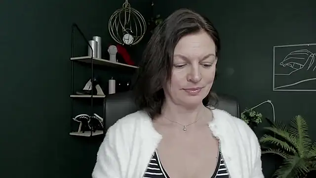 VivianWILDのライブXXXチャット