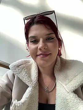 RiriRoseey's Live XXX Chat