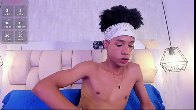 Johan_gz_ Chat XXX in diretta