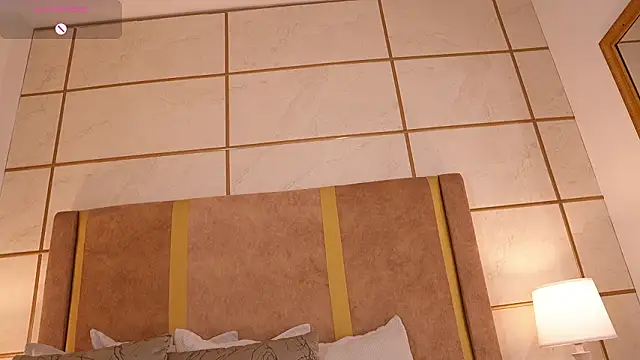 XXX chat uživo modela lyrabellini