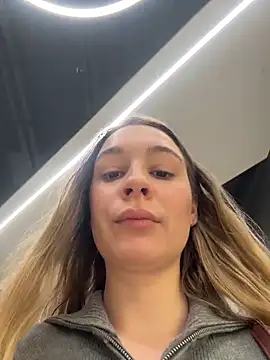 XXX chat uživo modela SashaCatt