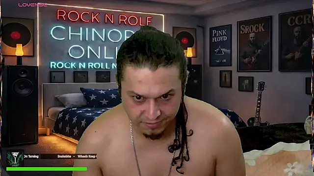 Вебкам-шоу chino_roz