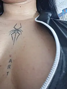 Katia_sweetx élő XXX-chatje