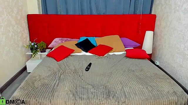 Ledi_Luna: онлайн-секс-чат