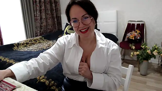 Chat +18 de Arisa5000 ao vivo