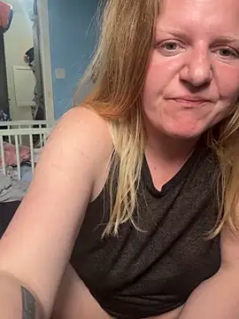 milfshaker66 Adlı Modelin Canlı XXX Sohbeti