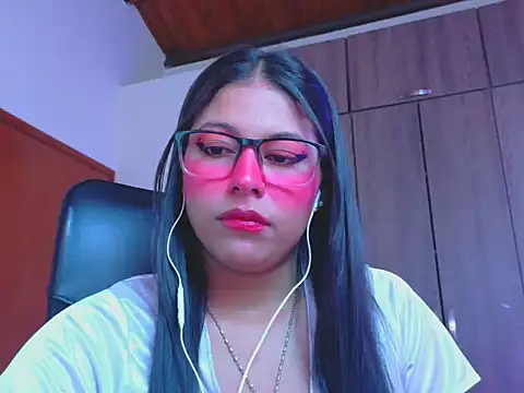 _ALLYSON18_ élő XXX-chatje