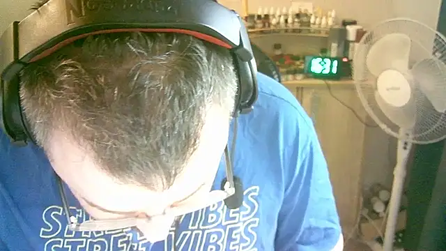 XXX chat uživo modela SirAbuser