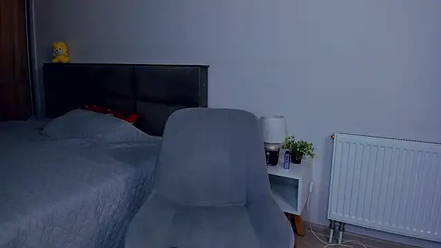 AveIinaStromain Chat XXX live