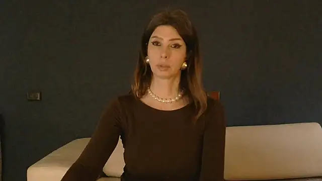 WhiteQueen888's Live XXX Chat