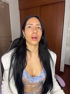 Živý XXX chat ArianaReynoldss