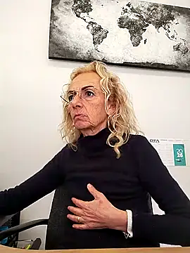 clarabell4 Chat XXX live