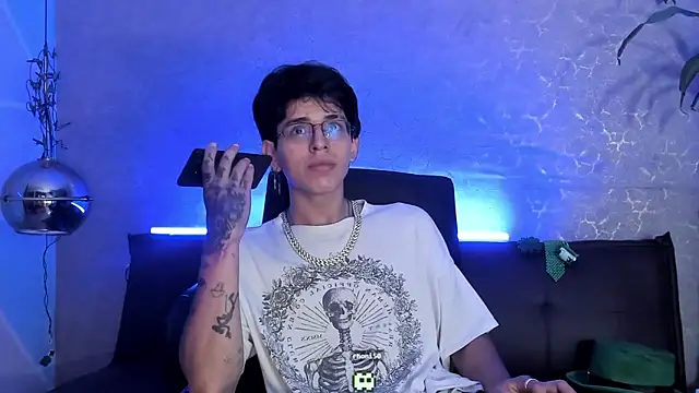 Angel_scott2 即時 XXX 聊天