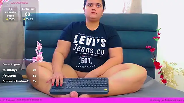 Chat +18 de brunnette_hot ao vivo