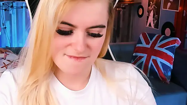 Stef_Nicks Adlı Modelin Canlı XXX Sohbeti