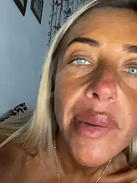 Chat +18 de ScarlettGold_ ao vivo