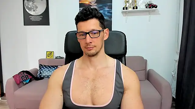 BrutusK08 在線直播表演