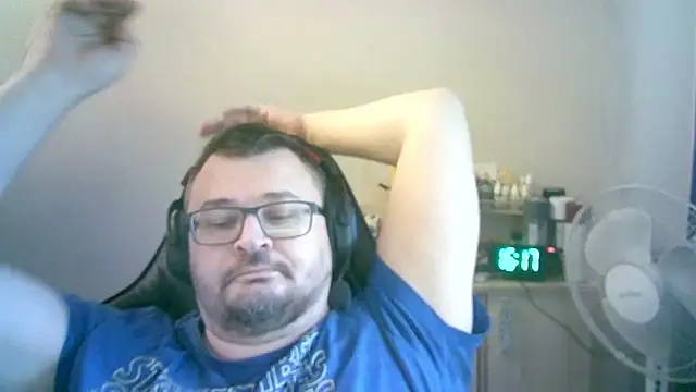 แชท XXX สดของ SirAbuser