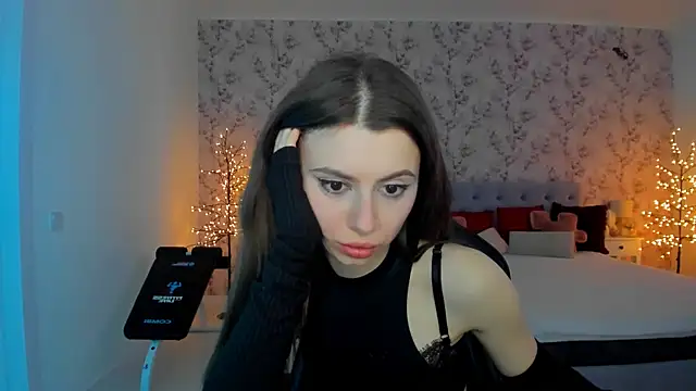 Hot_Molly5 Adlı Modelin Web Kamerası Şovu