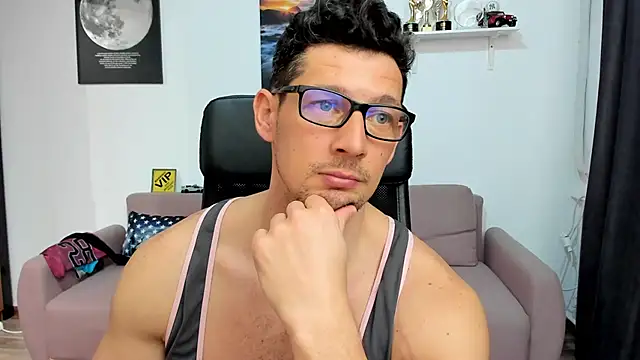 BrutusK08 Live XXX-chat