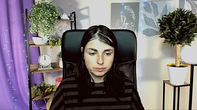 Chat +18 de MartaEdams ao vivo