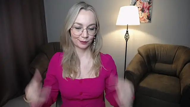 Chat +18 de Ava_Elior ao vivo