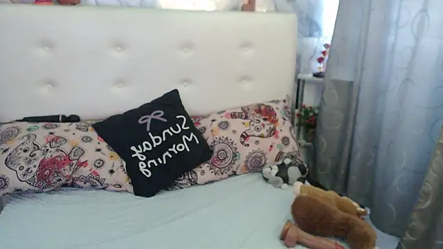 Nicolelewllss: онлайн-секс-чат