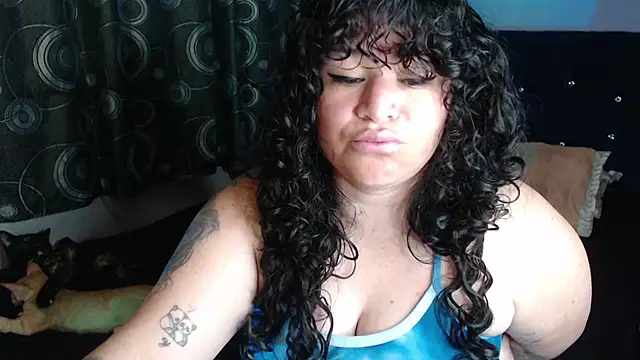 ANGELIQUE_KLANE's Live XXX Chat