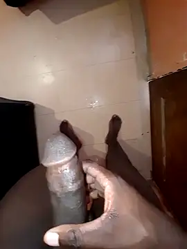 NaughtyBen10 Show in webcam