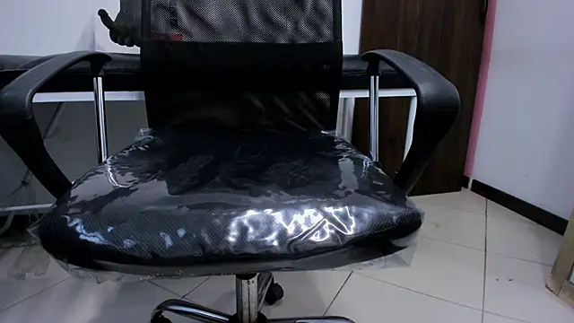 LeilaSmith_ Live XXX-chat