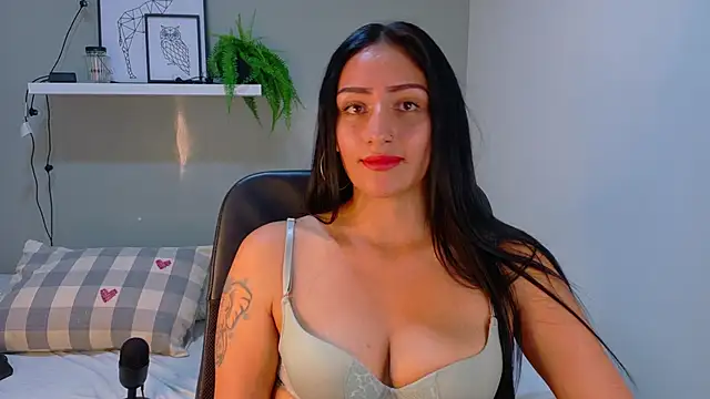 Czat XXX na żywo – AmmyRouse__