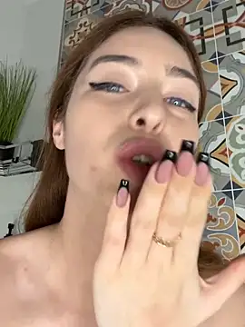 LynaFrost Live XXX-chat