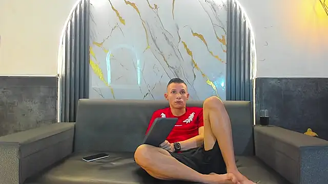 Онлайн чат XXX Isaak_26