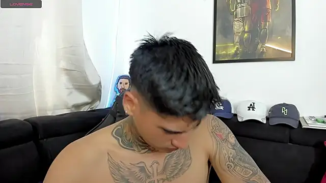 mad_maxxx2's Live XXX Chat