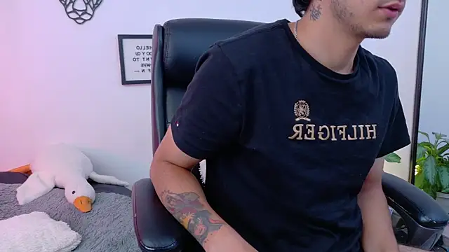 Elian_savoyのウェブカメラショー