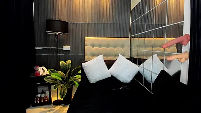 delightfulprincessts élő XXX-chatje