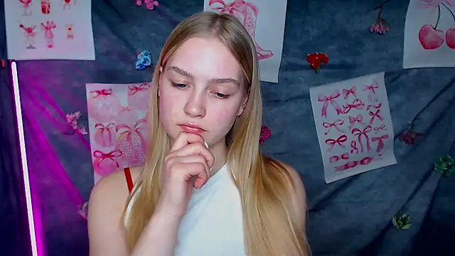 MademoiselleCl: онлайн-секс-чат