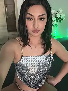 Mia_spicyy – webcam-show