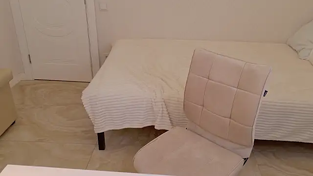 LovelyBeatrice 现场XXX聊天