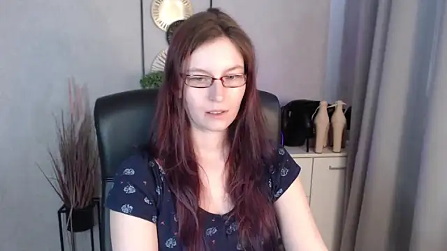 Chatroom XXX en direct de emmaxDelight