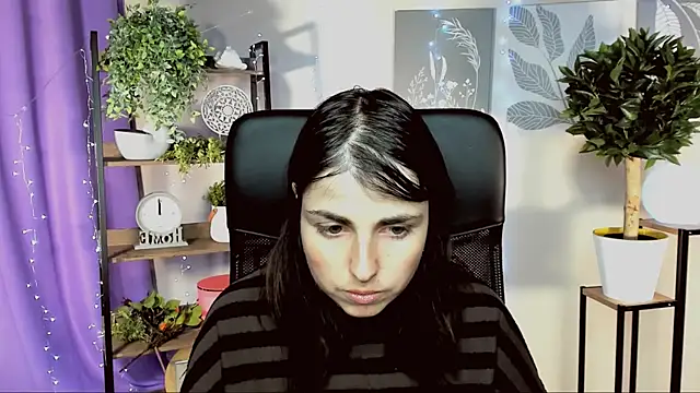 MartaEdamsのライブXXXチャット