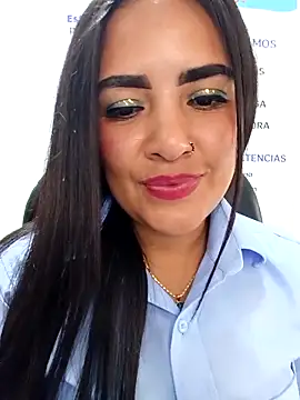 Chat XXX en directo de MAYE__13