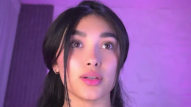 katy_rioss Adlı Modelin Canlı XXX Sohbeti