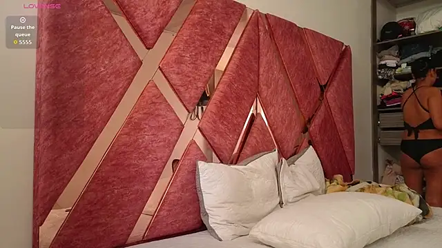 Emma_Revees 现场XXX聊天