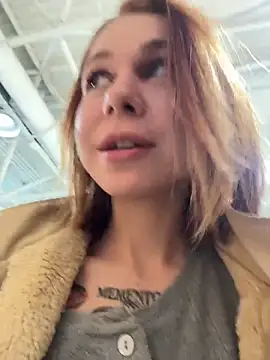 Show modela RosieSecret na web-kameri