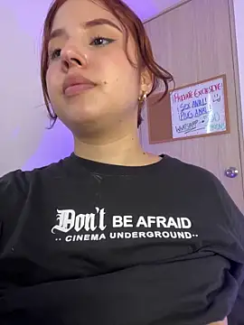 Lia_sex69 Obrolan Langsung XXX