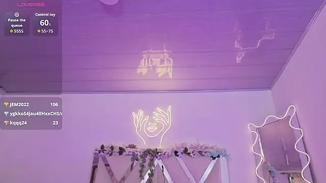 ZURY_TAYのライブXXXチャット