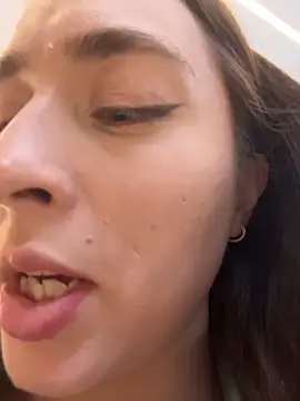 Holly_Play Obrolan Langsung XXX