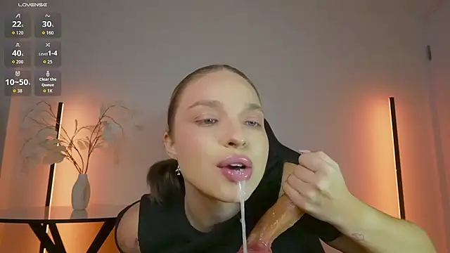 violla_sinzz's Live XXX Chat